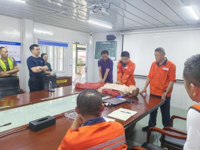 送医送学到工地 健康安全“及时雨”