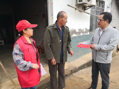 鸦鹊岭镇：慰问特扶对象 传递温暖与关怀