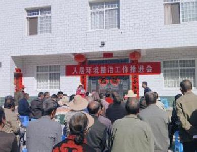 “个人自付+村集体补助” 走出农村环境治理新路子