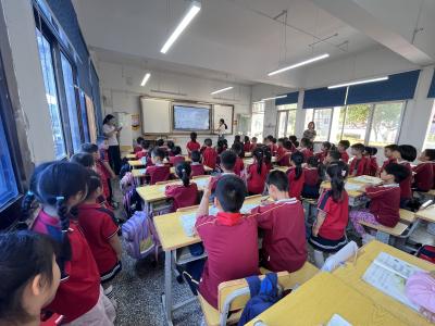 参观小学初体验 幼小衔接促成长