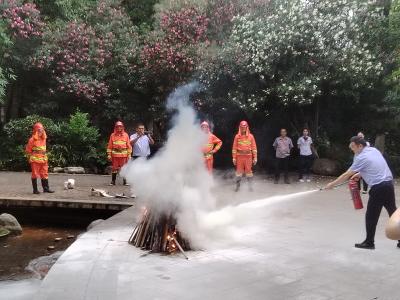 筑牢安全防线 共建平安家园