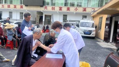 太平溪镇卫生院开展“323”攻坚行动，守护小溪口村老人健康