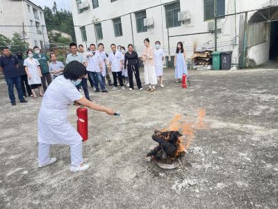 消防演练强本领 筑牢防线保平安