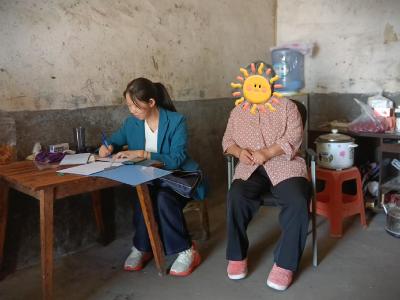 精准核查兜底线 暖心服务助民生