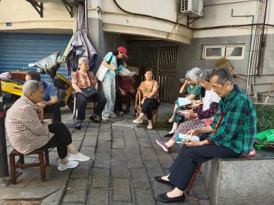 防非宣传进社区  守护银龄“钱袋子”
