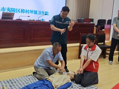 急救技能“搬进”企业 手把手筑牢生命防线