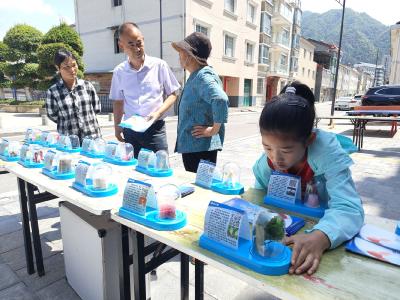 樟村坪社区开展禁毒宣传活动