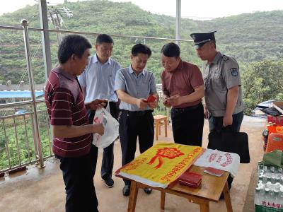 爱心汇聚，温暖参战老兵心房