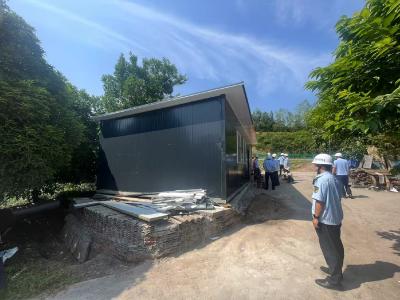 依法拆除抢搭抢建 助力提升昌磷路路域环境