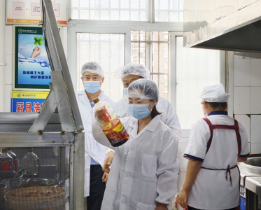 “组合拳”出击中考季 多维度织牢“防护网”