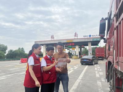 夷陵区鸦鹊岭镇：档案知识 “站” 出来，文明记忆 “行” 下去