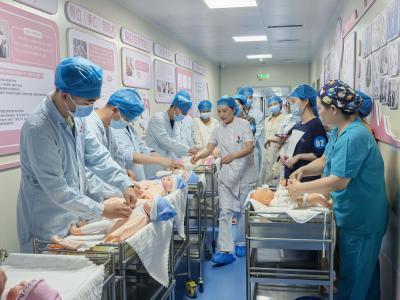 夷陵人民医院举办父亲节产房探秘特别活动