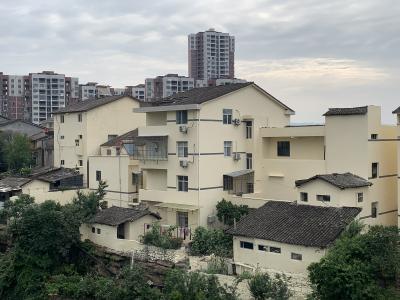以新颜展风貌 为发展添亮色
