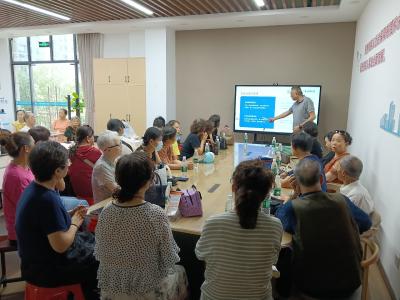 望江社区开展高温天气安全知识培训