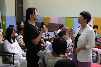 暑期公益讲座开讲 助力发掘孩子天赋潜能