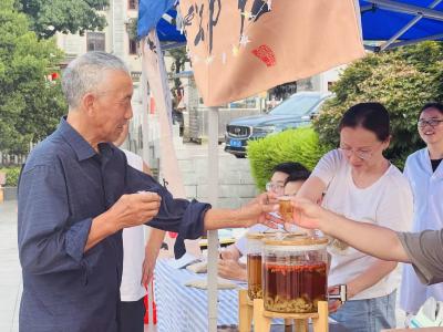 烟火气里话养生 健康“伏”利到峡江