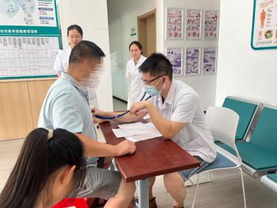 社区体检揪出健康隐患 专家支招降低疾病风险