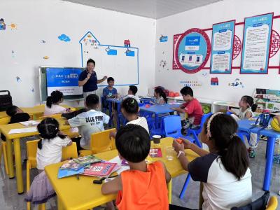 夷陵区鸦鹊岭镇：爱心托管班开班 点亮孩子多彩假期