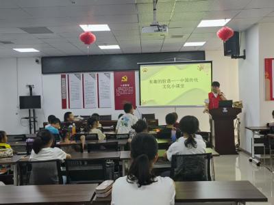 小手绘脸谱 国粹润童心