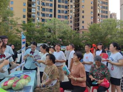 润城社区：露天电影惠民生 欢声笑语度夏夜