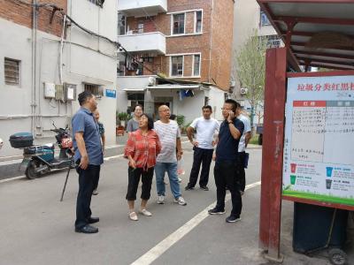 党建引领 幸福小区步步新