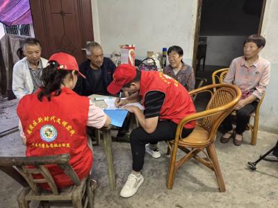 医疗关怀送上门 便民服务到身边