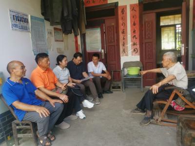夷陵区委统战部开展走访慰问抗战老兵活动