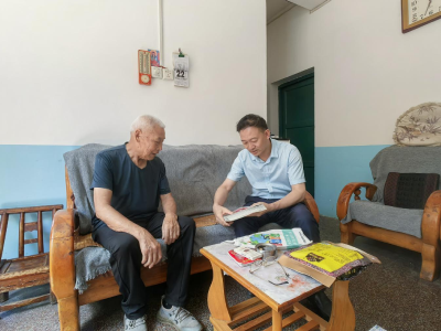 夏送清凉 情暖桑榆——夷陵区开展离退休干部走访慰问工作