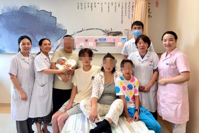 三胎妈妈遇中央性前置胎盘  自体血运用助其转危为安