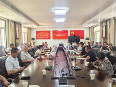 樟村坪镇桃坪河村：走进企业看发展 共谋未来展宏图