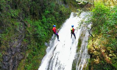 暑期游客翻山寻凉 黄花镇靠“水”出圈