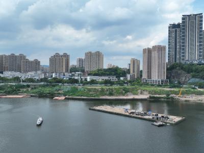 夷陵交通全力护航第十六届三峡国际旅游节水上舞台建设