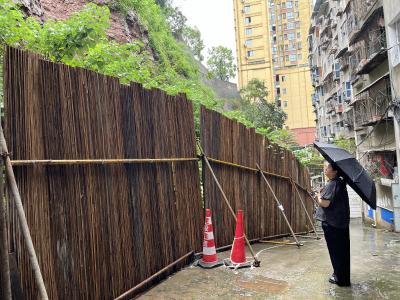 风雨踏查筑防线     初心守护万家安