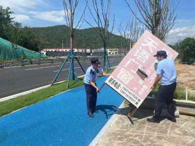 码整齐清通透 靓化城市“门面”