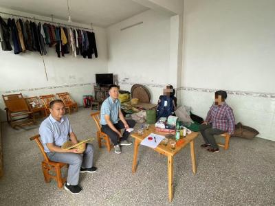 政协委员在行动 爱心走访点亮童年希望