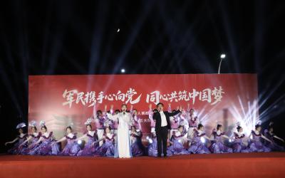 庆“八一”文艺演出 共叙军民鱼水深情