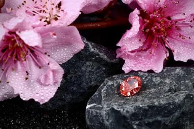 夷陵造”彩钻量产！这个七夕，把彩虹戴在手上→