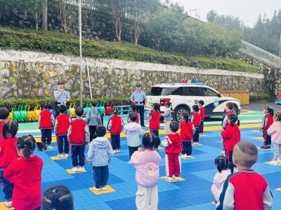 夷陵区直属机关幼儿园下堡坪分园开展防火演练与安全教育活动