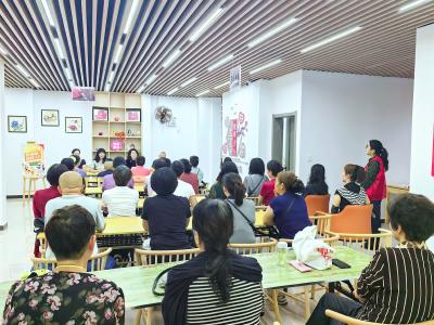 东城试验区润城社区老年学校正式开班