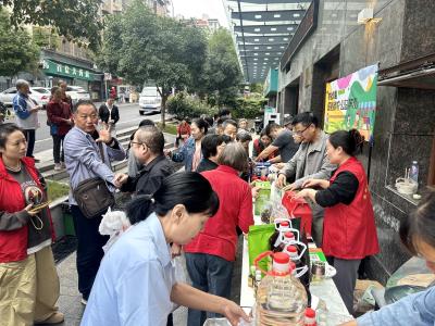 【新时代文明实践】“乡味”送进社区 助农又惠农