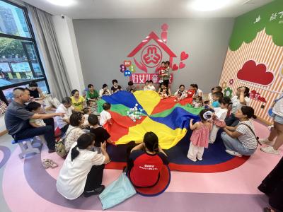 “爱在开端”公益早教进社区活动火热开启
