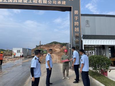 办证两小时 跑出项目“加速度”