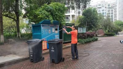 垃圾分类齐参与 绿色社区共守护