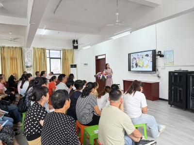 科学准备 静待花开：黄花分园新学期家长会举行