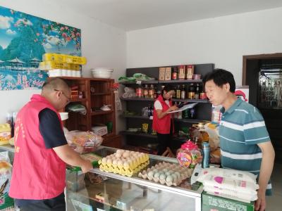 樟村坪镇：开展食品安全检查 筑牢群众“舌尖防线”