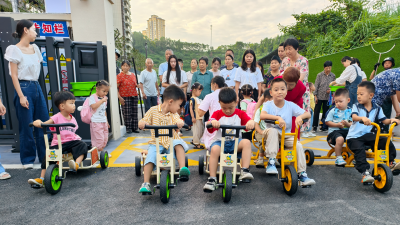 大手牵小手 快乐入园路