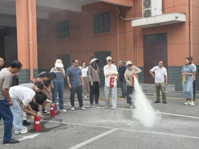 消防安全记于心 应急演练践于行