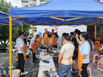 厨艺培训“接地气” 社区赋能促就业