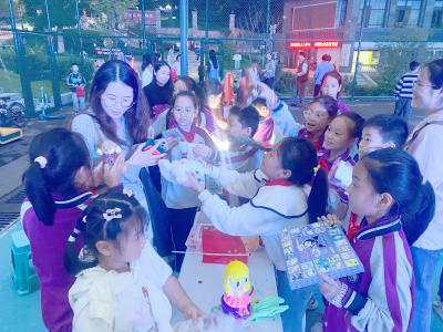 绿洲社区：双节嘉年华启幕 邻里共赴温暖之约