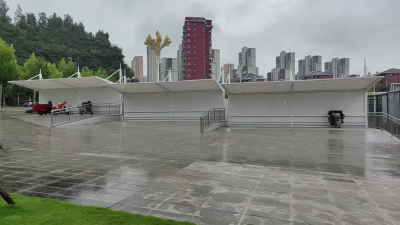 夷陵文化中心新增非机动车停车棚 便民服务再升级